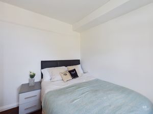 bed 3 - click for photo gallery